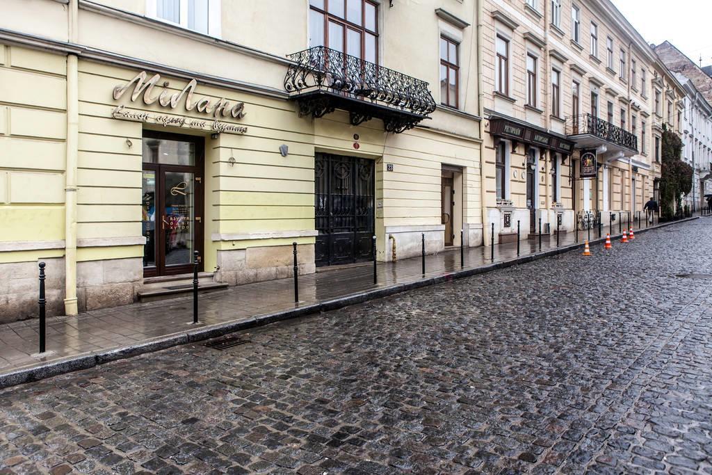 Romantic Apartments - Оn Valova Street Lviv Exterior foto